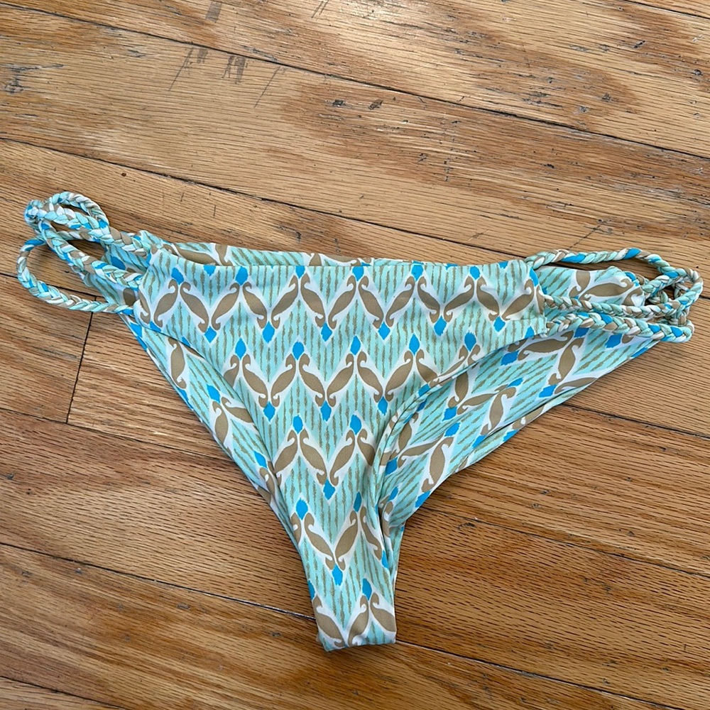 Frankie’s Bikinis bottoms size XS